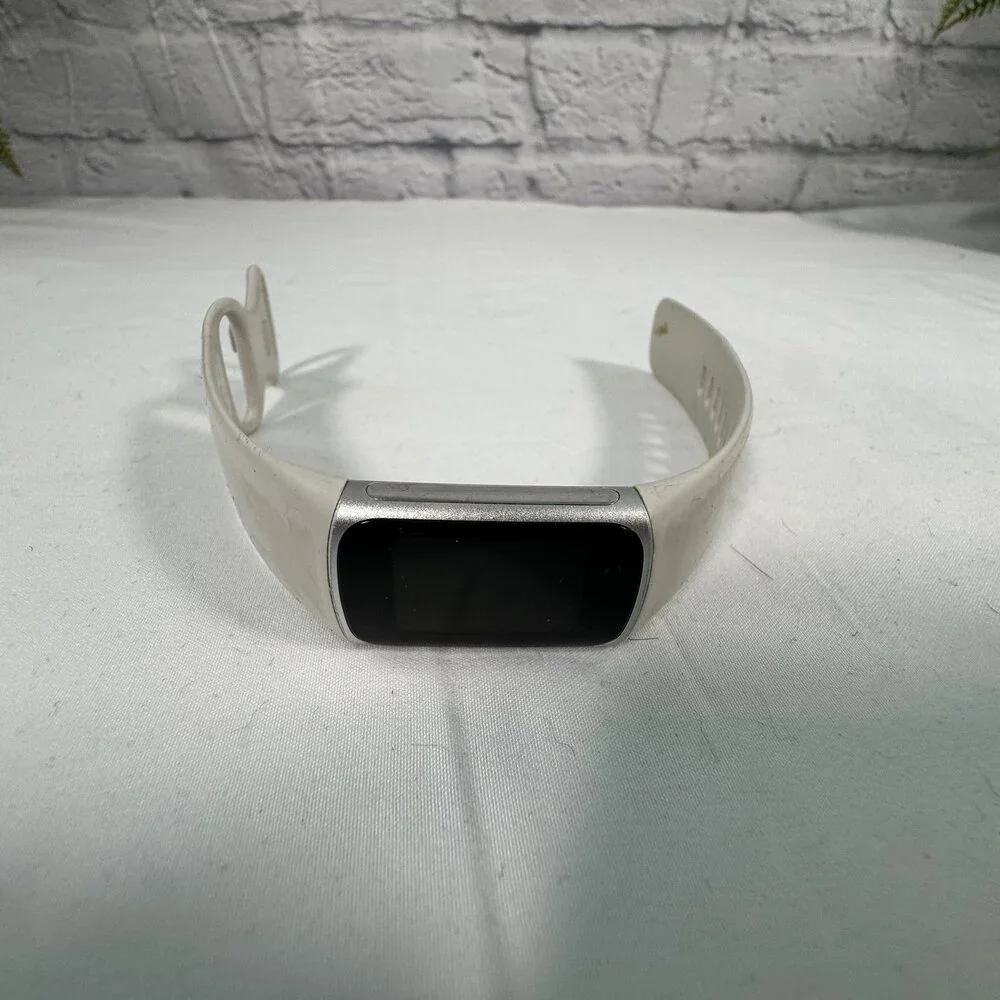 Fitbit Charge 5 Fitness Activity Tracker White Lunar Band Works Heart Rate Sleep